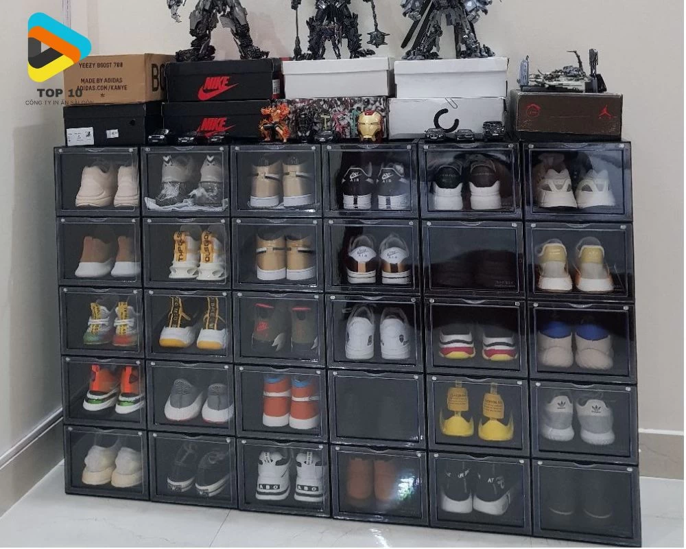 Các mẫu hộp đựng giày cao cấp nhựa trong suốt màu đen xếp chồng