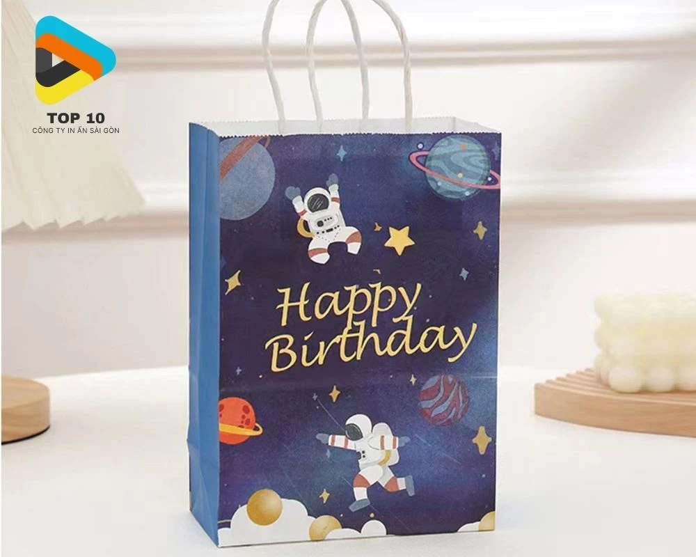 Mẫu túi giấy đựng quà sinh nhật dễ thương