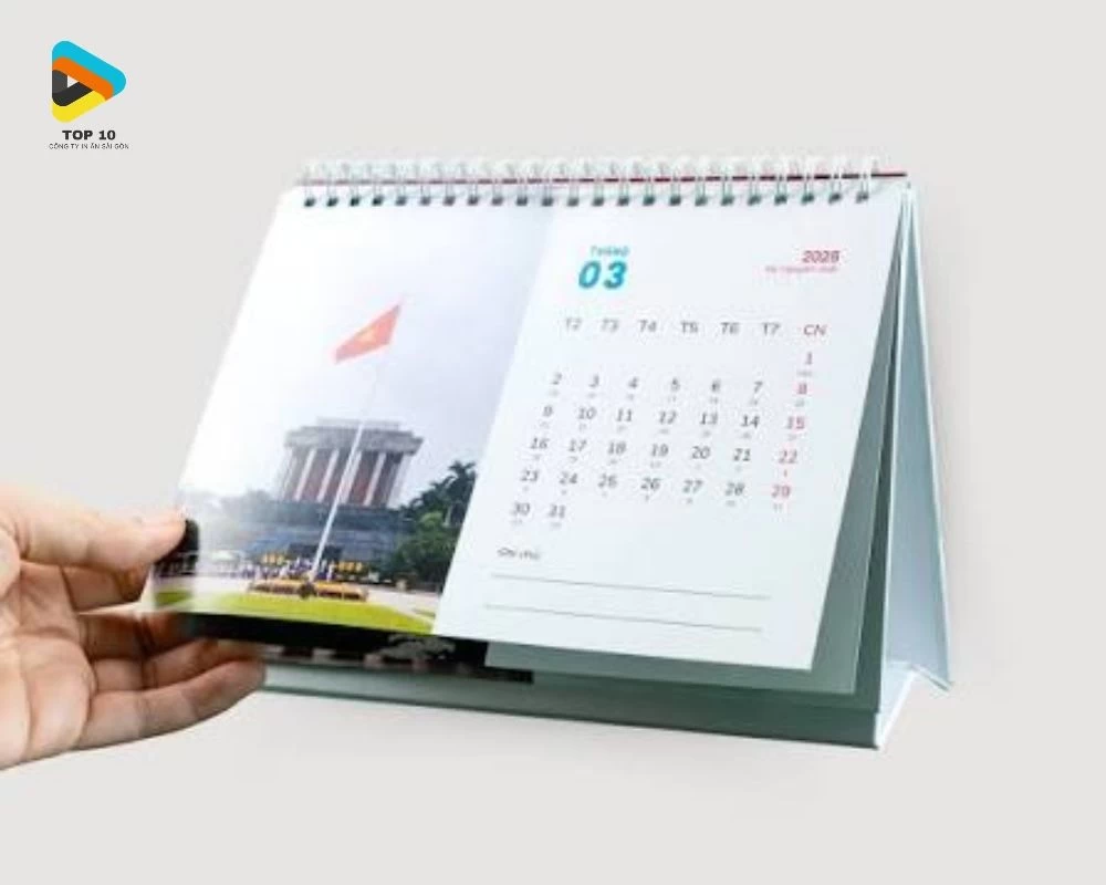 Mẫu lịch để bàn chữ A có hình lăng Bác